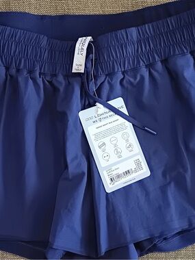 Lorna Jane Swift Run Short BRAND NEW